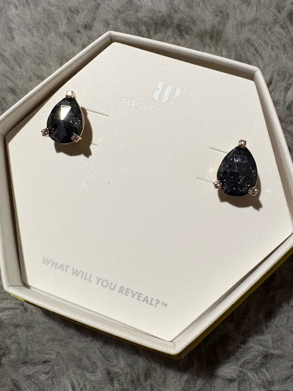 Bomb Party stud earrings